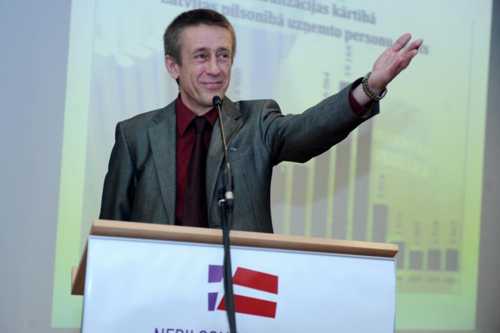 Активиста Юрия Алексеева приговорили к году и месяцу тюрьмы (LETA, 30 января 2023)